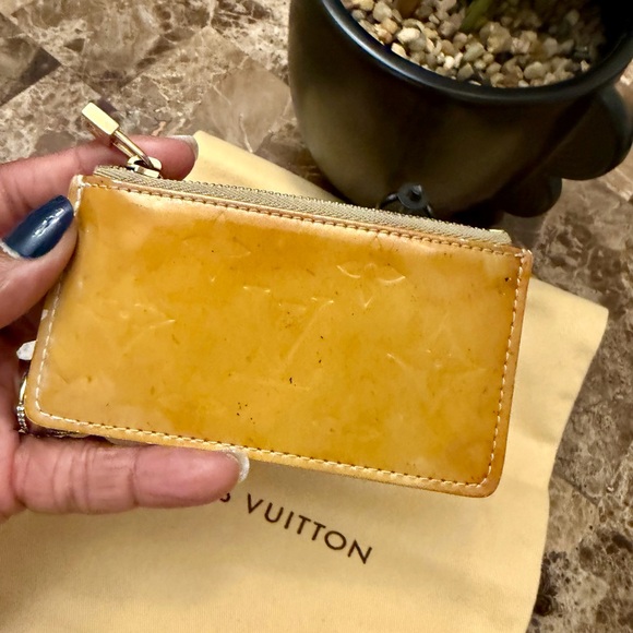 ⭐️⭐️Louis Vuitton Monogram Vernis Pochette Cles Key Pouch Keychain - Picture 7 of 11